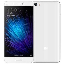 Замена батареи на телефоне Xiaomi Mi 5 в Перми